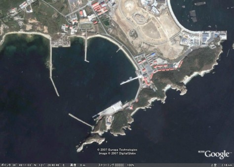 グーグルアース　中国の小平島海軍基地